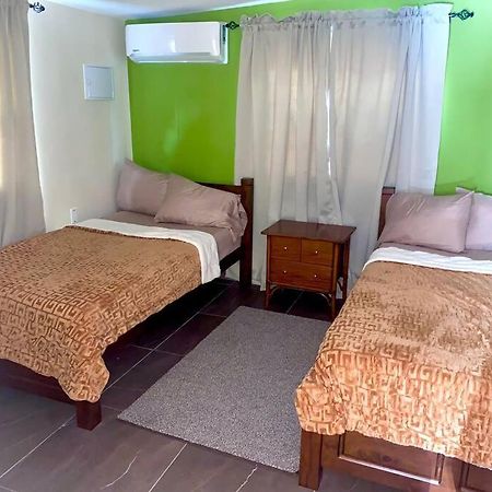 Centrally Located, Private, 1 Bedroom Apartment. Willemstad Exterior photo