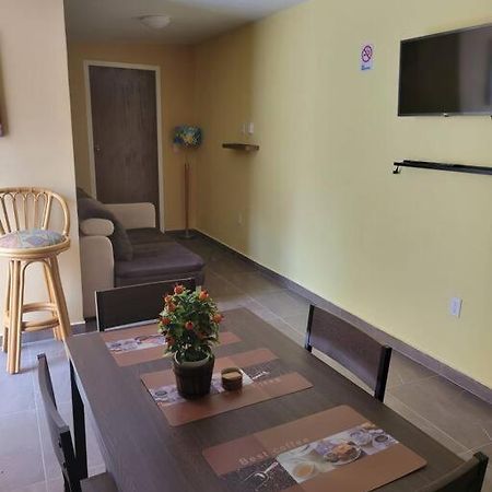 Centrally Located, Private, 1 Bedroom Apartment. Willemstad Exterior photo