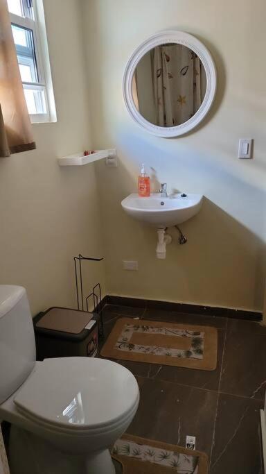 Centrally Located, Private, 1 Bedroom Apartment. Willemstad Exterior photo